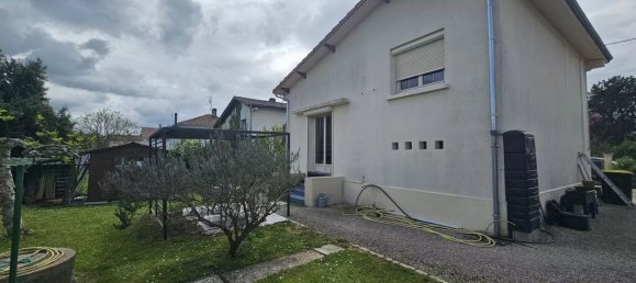 Casa de 2 dormitorios en Pineuilh, France No. 335606 13