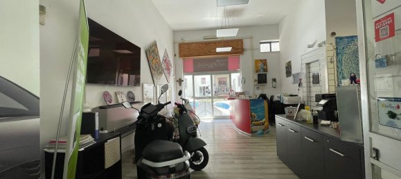 Gewerbliche Immobilie in Salerno, Italy 60m², Nr. 343303 12