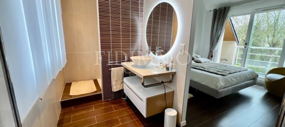 4 Schlafzimmer Villa in Noiseau, France, Nr. 178525 8