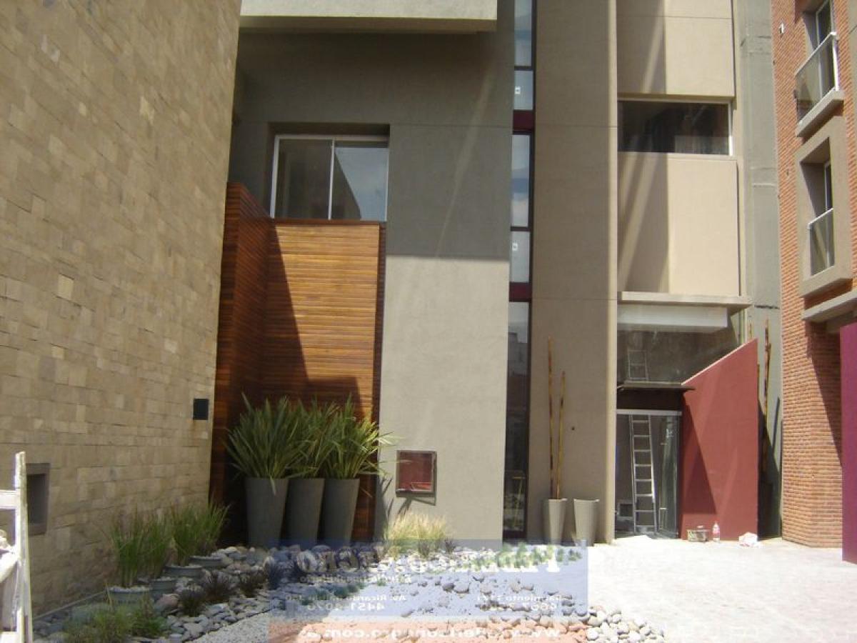 60m² Office in San Miguel, Argentina No. 25396