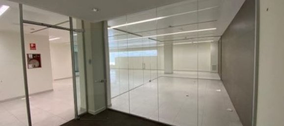Gewerbliche Immobilie in Alcobendas, Spain 263m², Nr. 172114 3