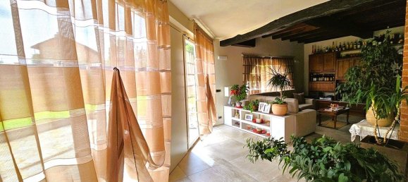 4 bedrooms Villa in Cherasco, Italy No. 126831 10