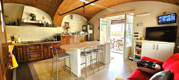 4 bedrooms Villa in Cherasco, Italy No. 126831 7