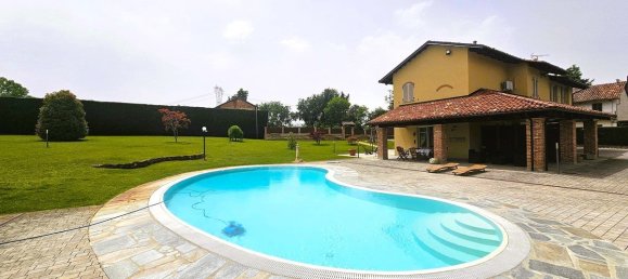 4 bedrooms Villa in Cherasco, Italy No. 126831 27