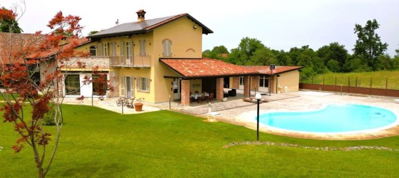 4 bedrooms Villa in Cherasco, Italy No. 126831 2