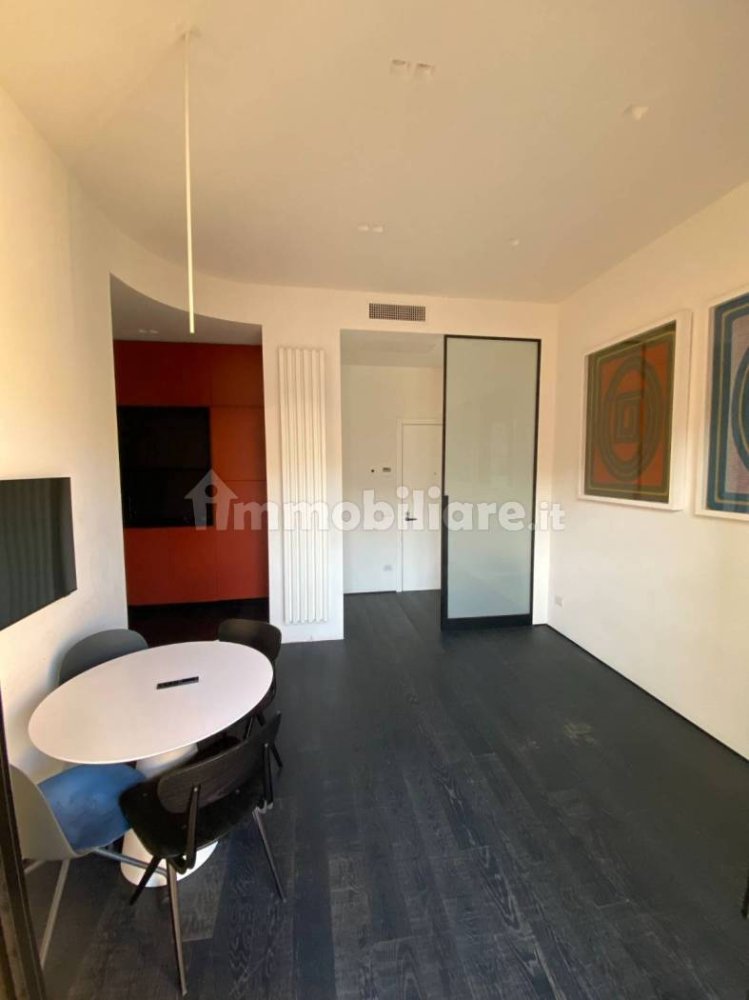 2 bedrooms Apartment in Naples, Italy No. 306203