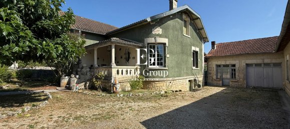 Casa de 4 dormitorios en Charente, France No. 282361 18