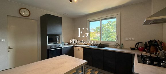 Casa de 4 dormitorios en Charente, France No. 282361 11