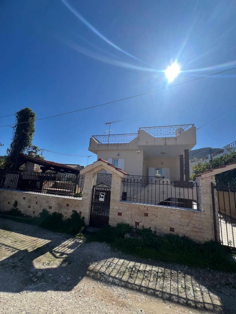 3 bedrooms House in Markopoulo Mesogaias, Greece No. 93156