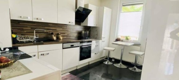 Дом с 5 комнатами в Дуйсбург, Германия № 8457 4