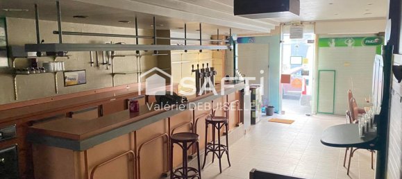 115m² Building in Auchel, France No. 79650 2