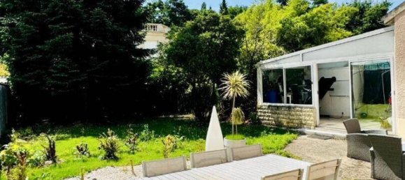 4 bedrooms House in Montmorency, France No. 181051 2