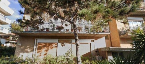 Apartamento de 4 dormitorios en Rome, Italy No. 378140 2