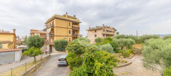 3 bedrooms Apartment in Rome, Italy No. 310111 13