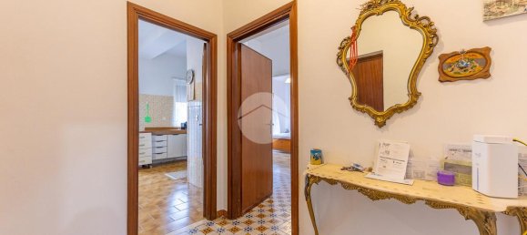 3 bedrooms Apartment in Rome, Italy No. 310111 8