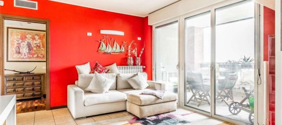 4 rooms Apartment in Segrate, Italy No. 260635 3