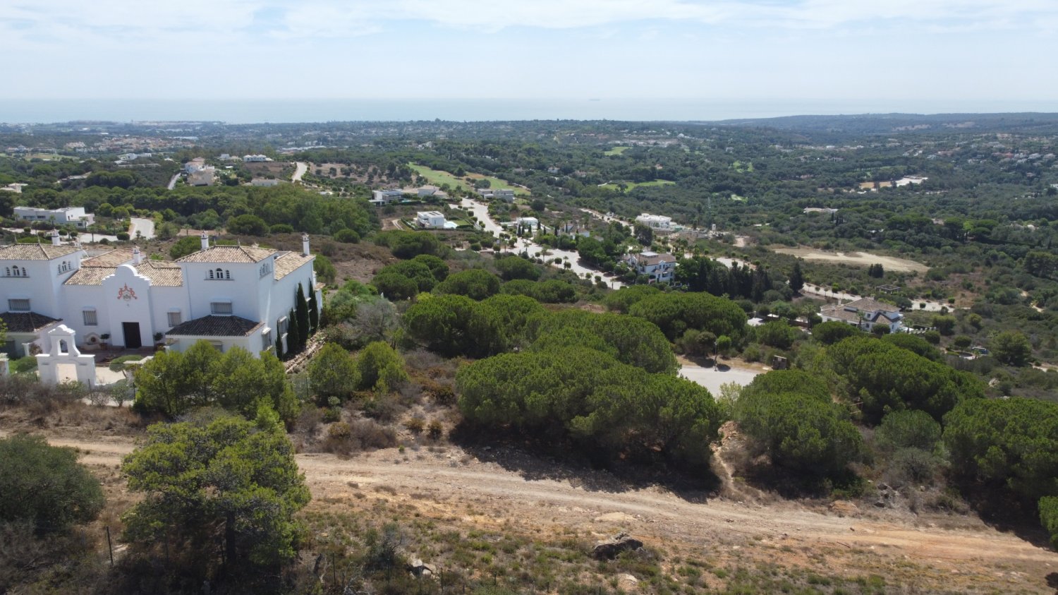  Land in El Paraiso, Spain No. 130256