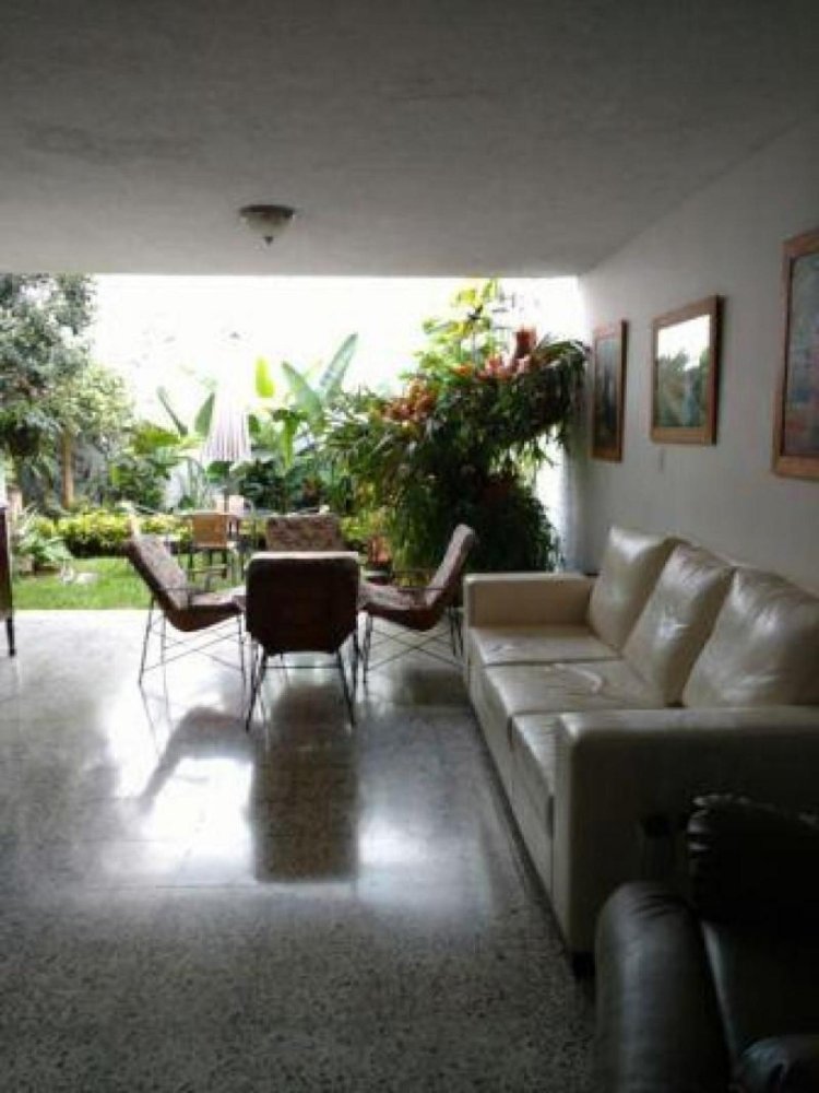6 bedrooms House in Antioquia, Colombia No. 2006