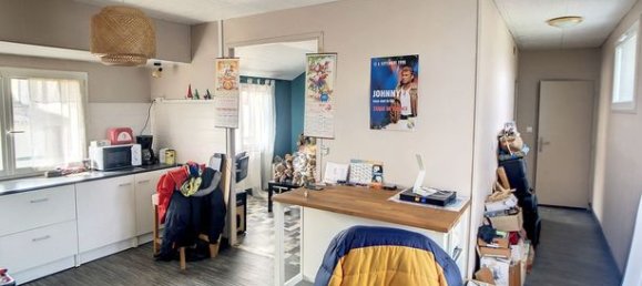 Apartamento de 15 dormitorios en Migennes, France No. 363994 18