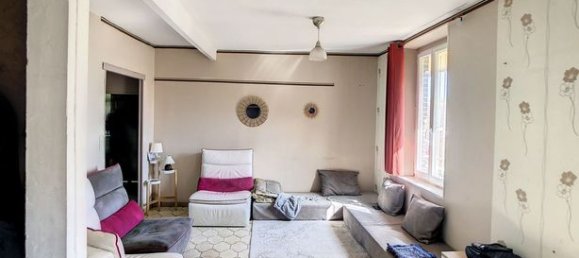 Apartamento de 15 dormitorios en Migennes, France No. 363994 2