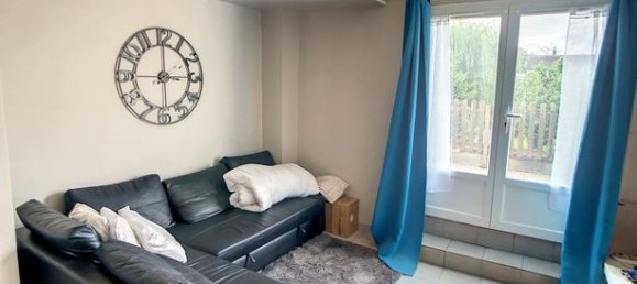 Apartamento de 15 dormitorios en Migennes, France No. 363994 4