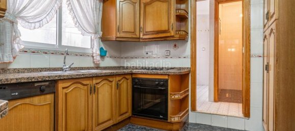 4 bedrooms Apartment in Granada, Spain No. 169734 7