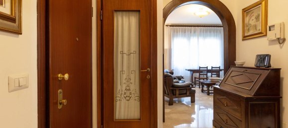 3 bedrooms Apartment in Milan, Italy No. 364914 27