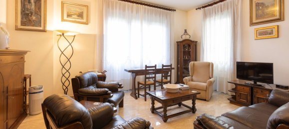3 bedrooms Apartment in Milan, Italy No. 364914 2
