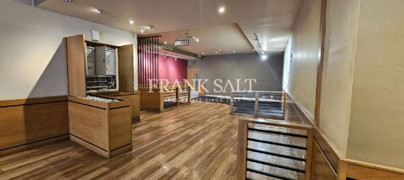 Кафе / ресторан 283м² в Бальцан, Мальта № 12449 5