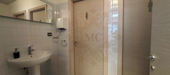 Escritório T5 em Sestu, Italy N.º 318992 12