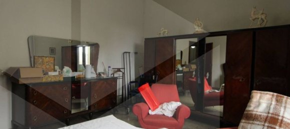 7 rooms Apartment in Pontedera, Italy No. 19253 21