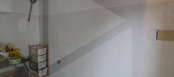 7 rooms Apartment in Pontedera, Italy No. 19253 6