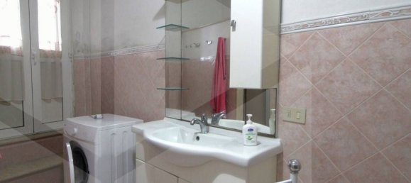 7 rooms Apartment in Pontedera, Italy No. 19253 26