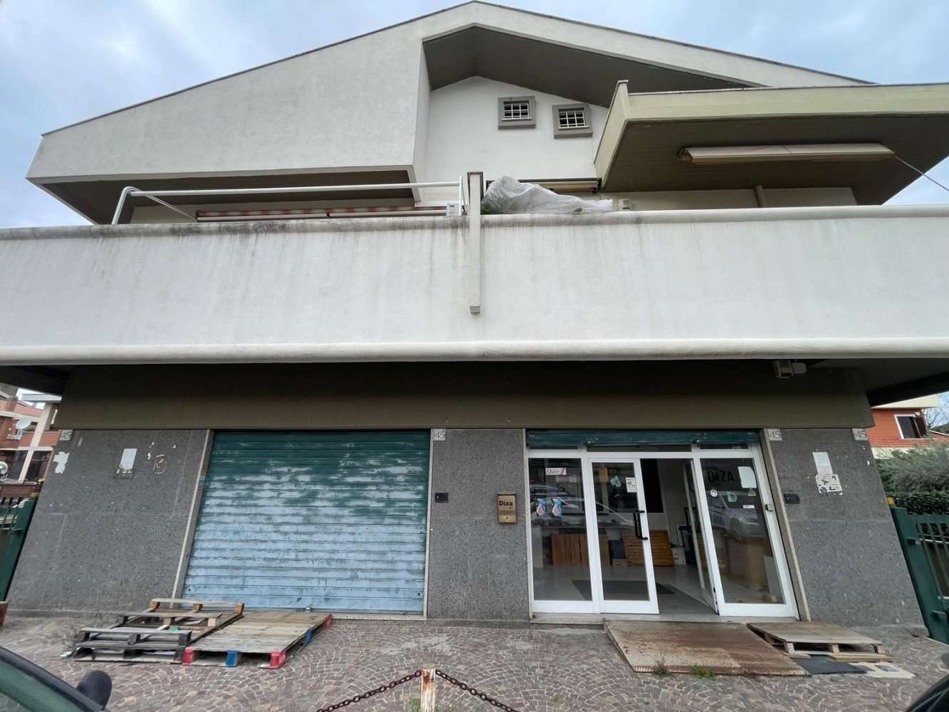  عقار تجاري في Rome, Italy 440متر مربع رقم 146610