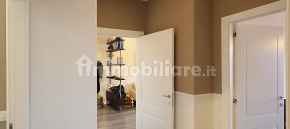 Apartamento de 2 dormitorios en Parma, Italy No. 161542 10