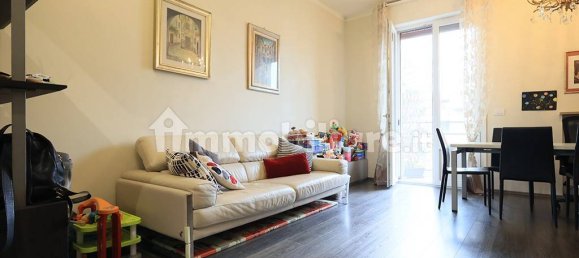 Apartamento de 2 dormitorios en Parma, Italy No. 161542 2