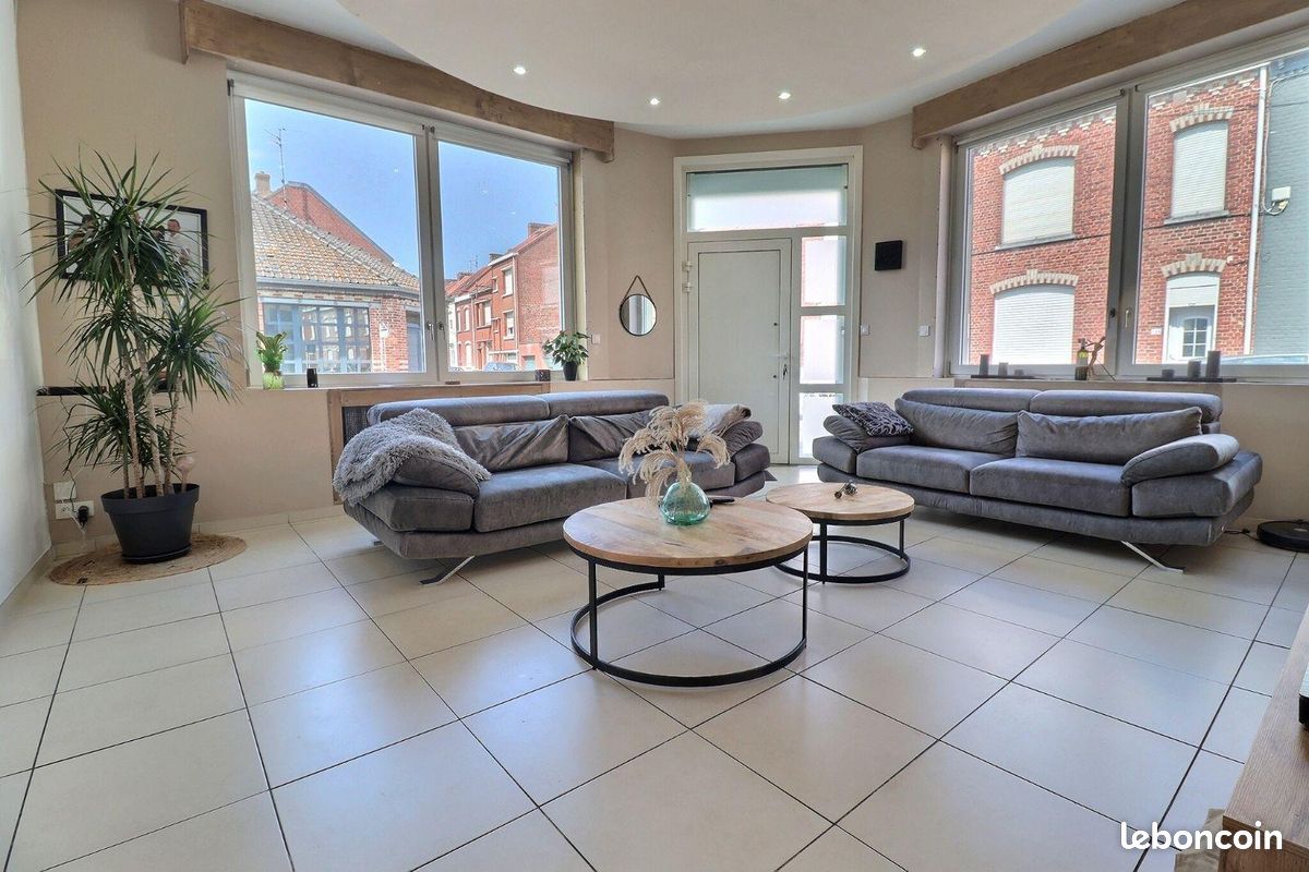 3 Schlafzimmer Stadthaus in Hazebrouck, France, Nr. 251226