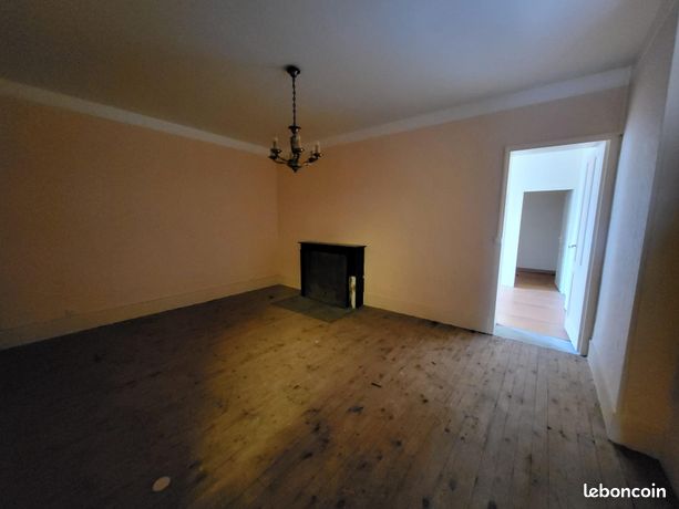 3 rooms Apartment in L'Horme, France No. 290630