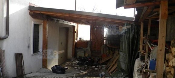 10 rooms House in Avezzano, Italy No. 231385 4