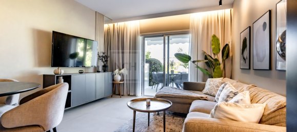 Apartamento de 3 dormitorios en Marbella, Spain No. 115291 2