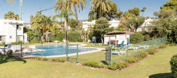 Apartamento de 3 dormitorios en Marbella, Spain No. 115291 9