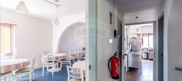 280m² Commercial property in Sintra, Portugal No. 50494 8