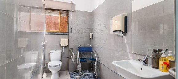 280m² Commercial property in Sintra, Portugal No. 50494 21