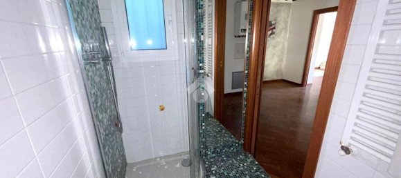 3 rooms Apartment in Genoa, Italy No. 164564 18