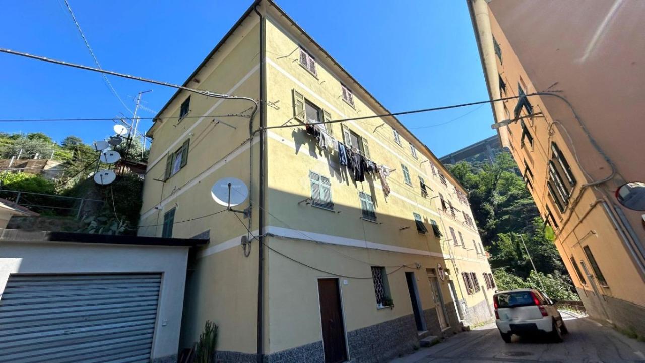 3 rooms Apartment in Genoa, Italy No. 164564