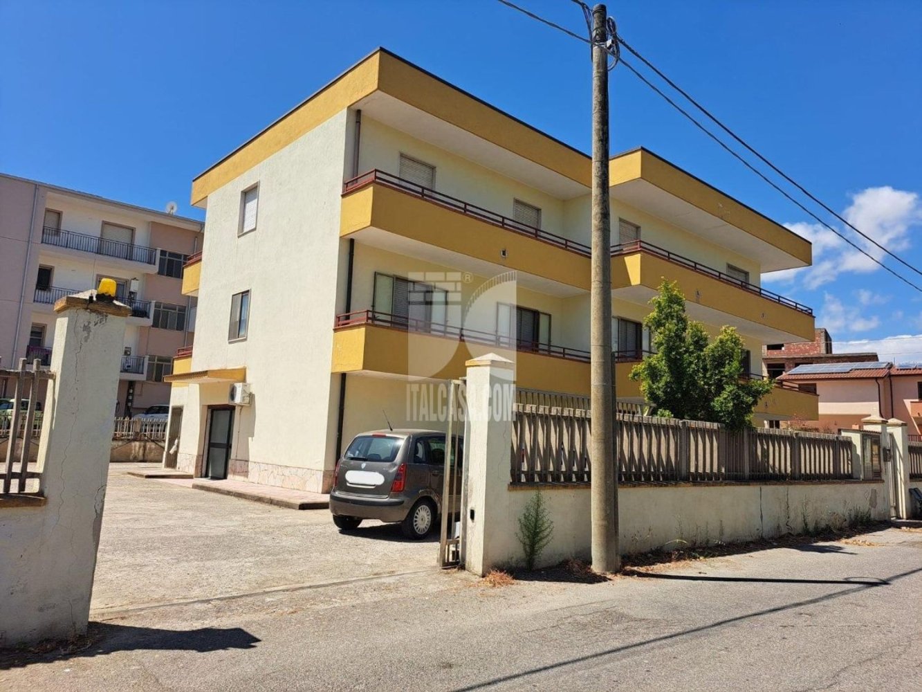 10 rooms House in Crotone, Italy No. 285021
