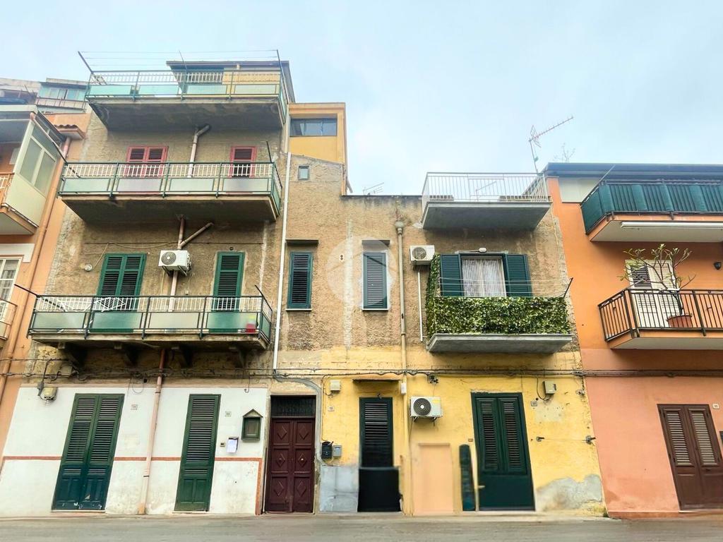 1 Schlafzimmer Wohnung in Palermo, Italy, Nr. 44271