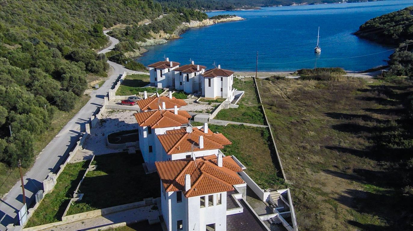 3 bedrooms Commercial property in Chalkidiki, Greece No. 8122