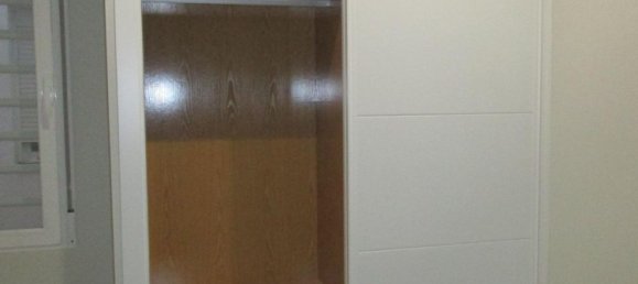 1 bedroom Apartment in Madrid, Spain No. 135679 2