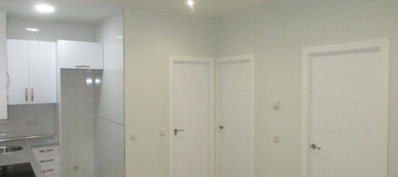 1 bedroom Apartment in Madrid, Spain No. 135679 8